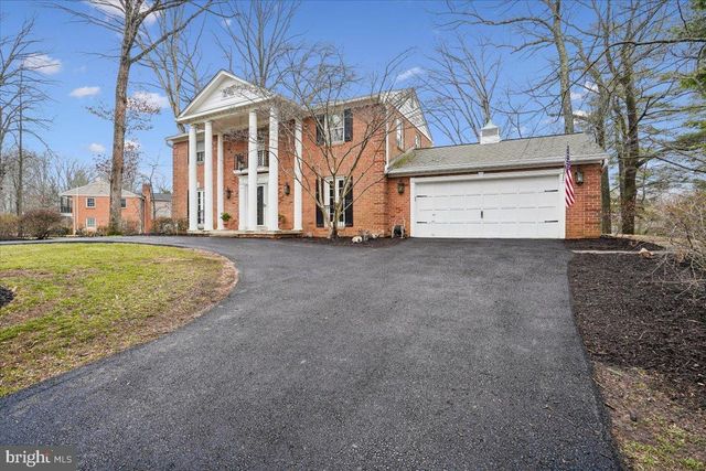 8812 MAXWELL DR, Potomac, MD 20854