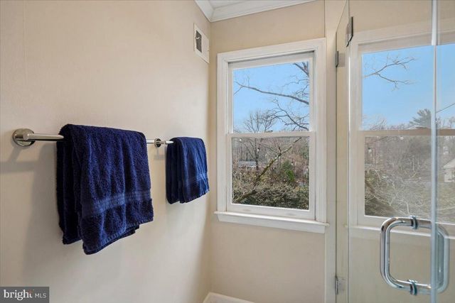 8812 MAXWELL DR, Potomac, MD 20854