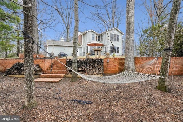 8812 MAXWELL DR, Potomac, MD 20854