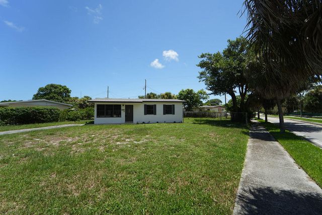 1382 9TH Street, West Palm Beach, FL 33401