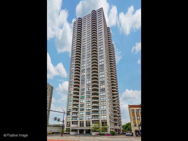 2020 N Lincoln Park West 4M, Chicago, IL 60614
