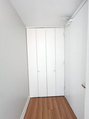 2020 N Lincoln Park West 4M, Chicago, IL 60614