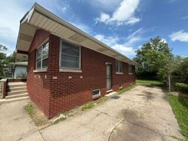 2079 W Taft Street, Gary, IN 46404