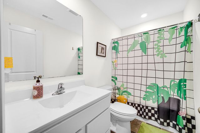 209 Aviana Avenue, Hobart, IN 46342