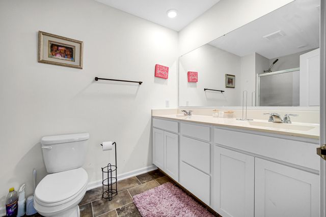 209 Aviana Avenue, Hobart, IN 46342