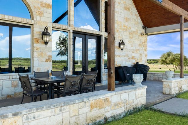 15949 E US Highway 190, Rogers, TX 76569