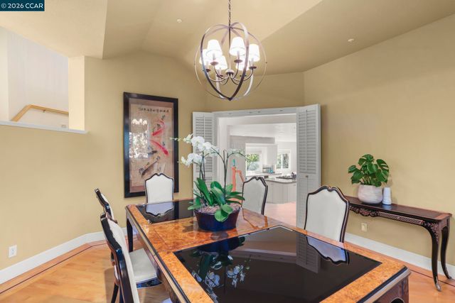 4 Julianna, Moraga, CA 94556