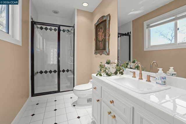 4 Julianna, Moraga, CA 94556