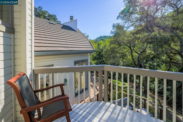 4 Julianna, Moraga, CA 94556