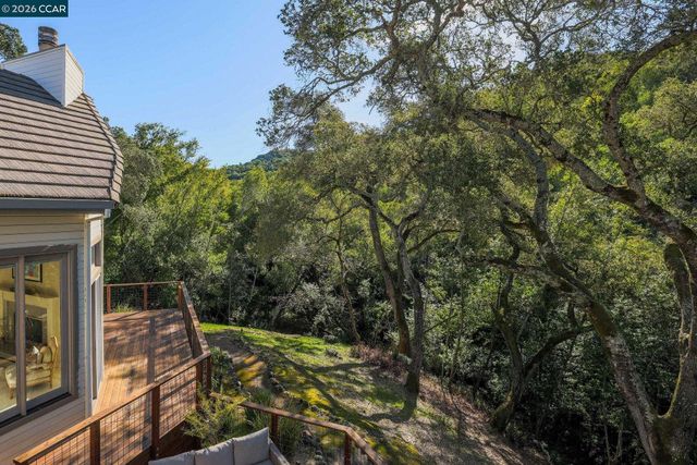 4 Julianna, Moraga, CA 94556