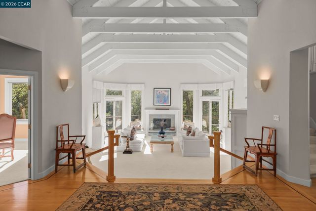 4 Julianna, Moraga, CA 94556