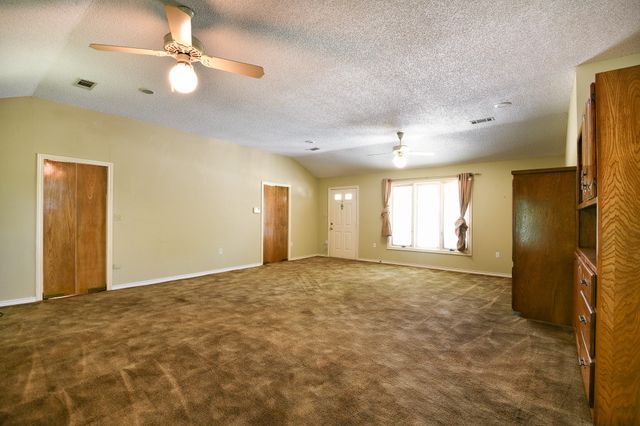 1027 Sherman Drive, Cedar Hill, TX 75104
