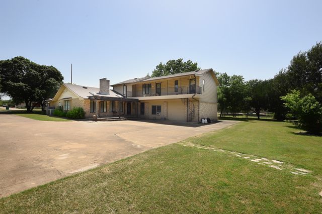 1027 Sherman Drive, Cedar Hill, TX 75104