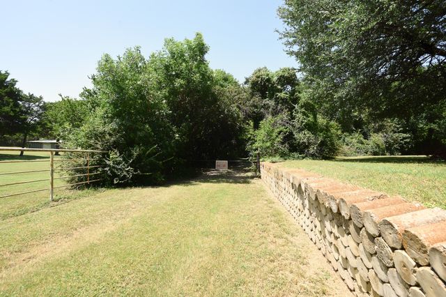 1027 Sherman Drive, Cedar Hill, TX 75104