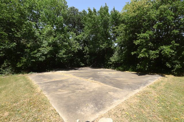1027 Sherman Drive, Cedar Hill, TX 75104