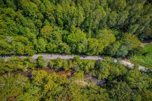 461 Shiloh Rd, Crawford, TN 38554