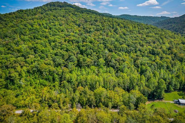 461 Shiloh Rd, Crawford, TN 38554