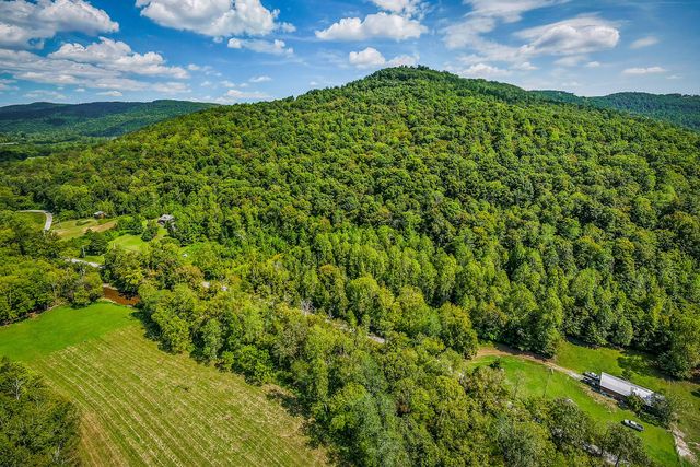 461 Shiloh Rd, Crawford, TN 38554