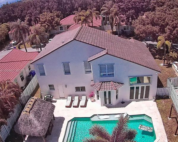 3460 SW 52nd Street, Hollywood, FL 33312