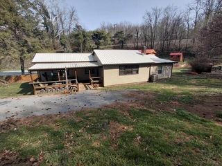 33 James River TER, Buchanan, VA 24066