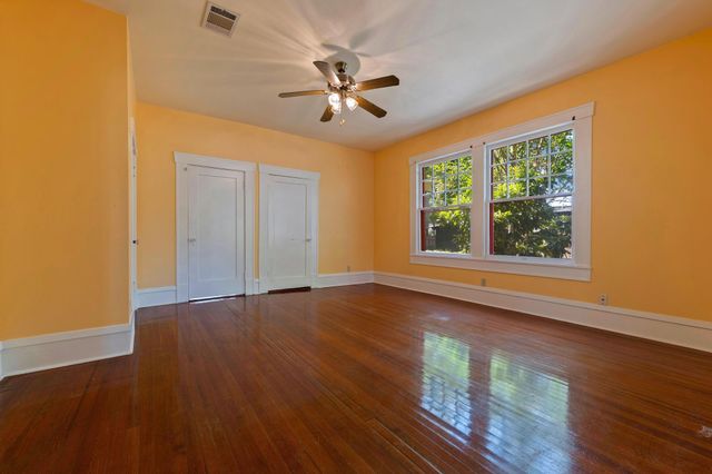 39 Chalmers Ave, Austin, TX 78702