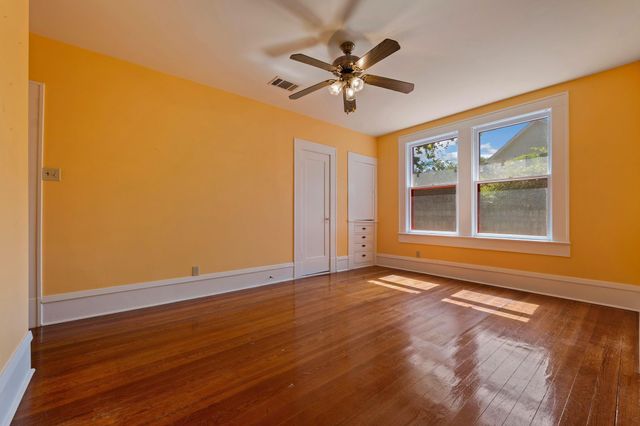39 Chalmers Ave, Austin, TX 78702