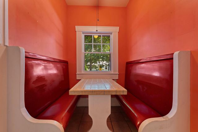 39 Chalmers Ave, Austin, TX 78702