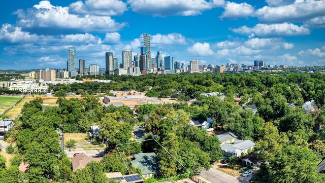 39 Chalmers Ave, Austin, TX 78702
