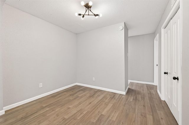 5625 Antoine Drive 1203, Houston, TX 77091