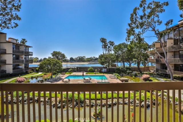 5322 Marina Pacifica South, Long Beach, CA 90803