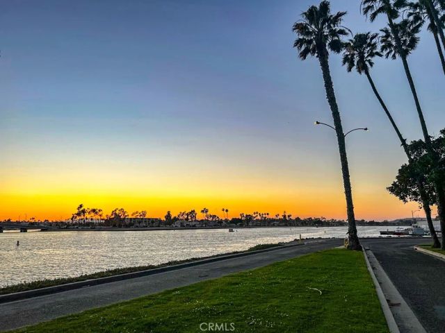 5322 Marina Pacifica South, Long Beach, CA 90803