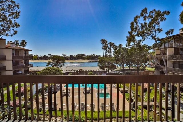 5322 Marina Pacifica South, Long Beach, CA 90803