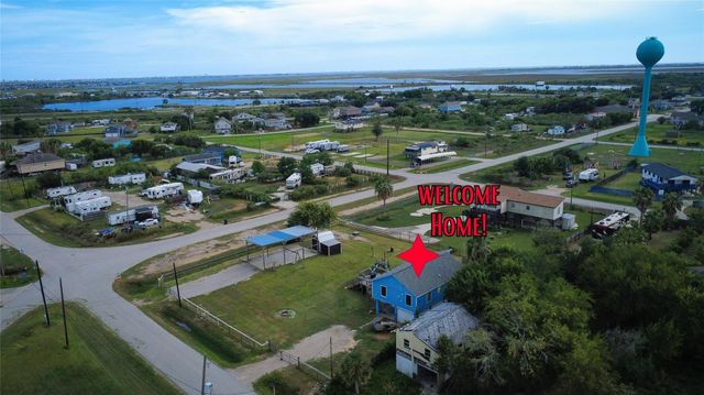 4607 Swan Street, Hitchcock, TX 77563