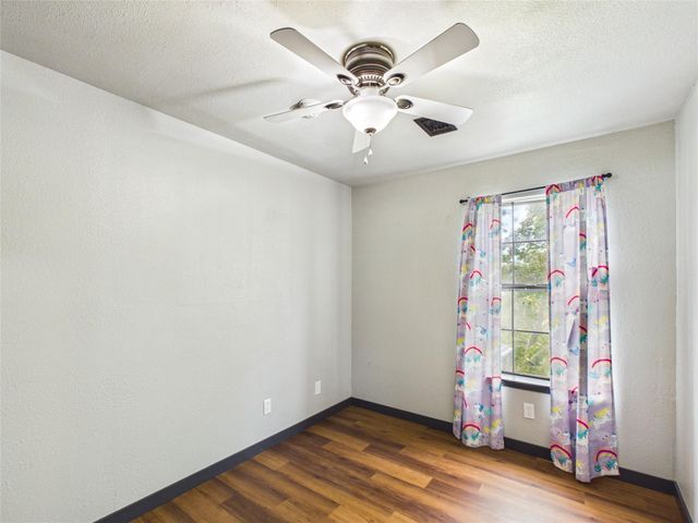 4607 Swan Street, Hitchcock, TX 77563