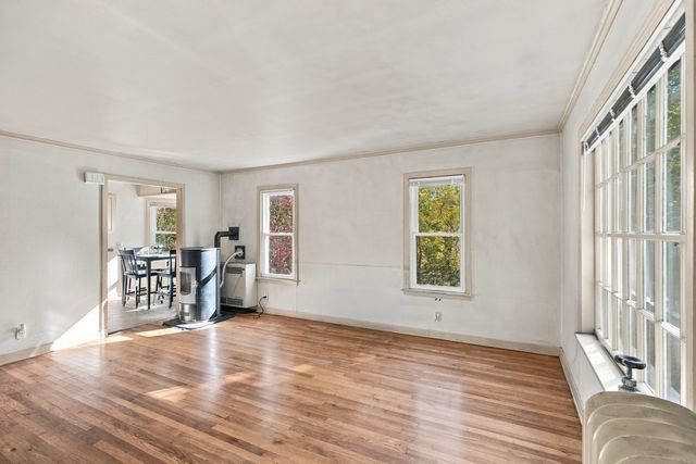 8 Crescent Road, Carver, MA 02330