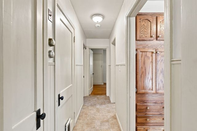8 Crescent Road, Carver, MA 02330