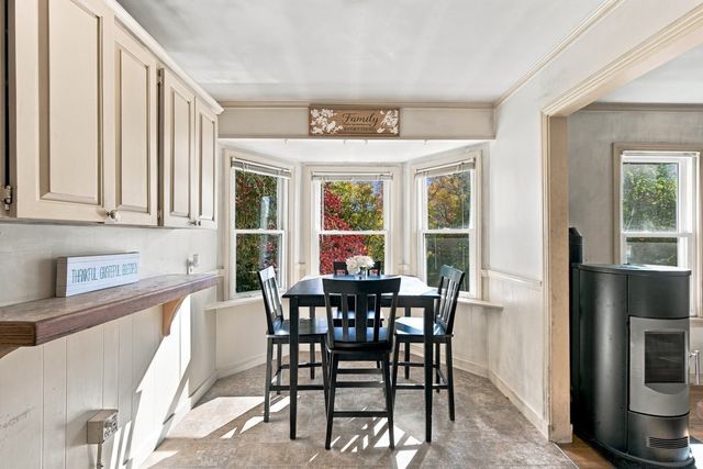 8 Crescent Road, Carver, MA 02330