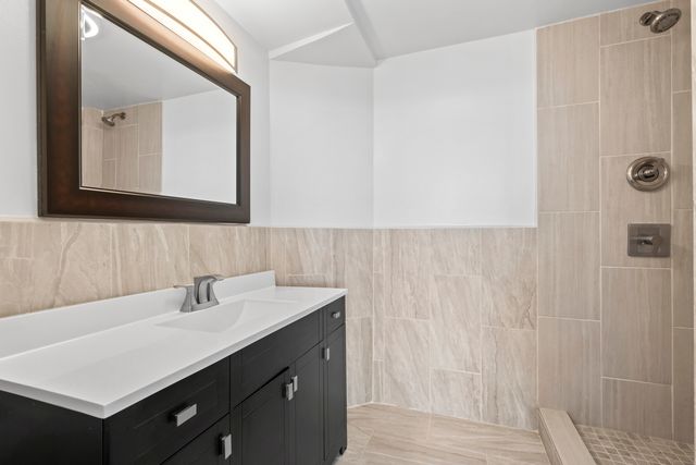 7234 W North Avenue 1802, Elmwood Park, IL 60707