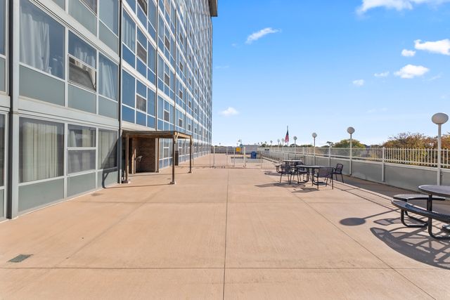 7234 W North Avenue 1802, Elmwood Park, IL 60707