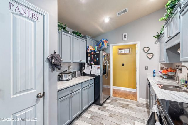 8709 Arendale Drive, Southaven, MS 38671