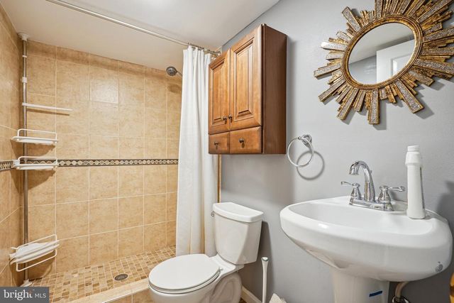 7035 FIELDHURST CT, Alexandria, VA 22315