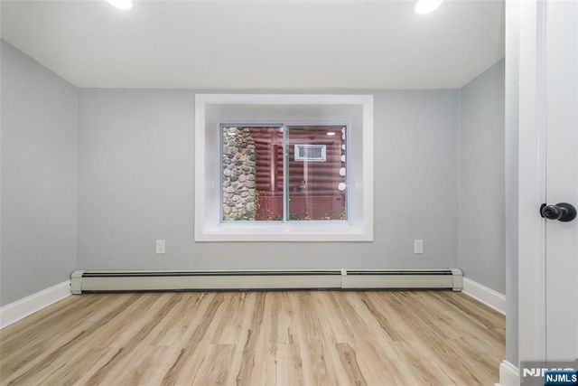 25 Setting Sun Trail, West Milford, NJ 07480