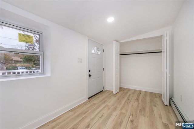 25 Setting Sun Trail, West Milford, NJ 07480