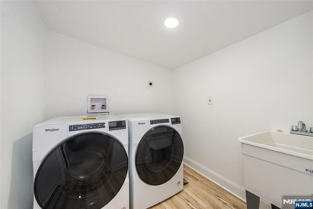 25 Setting Sun Trail, West Milford, NJ 07480