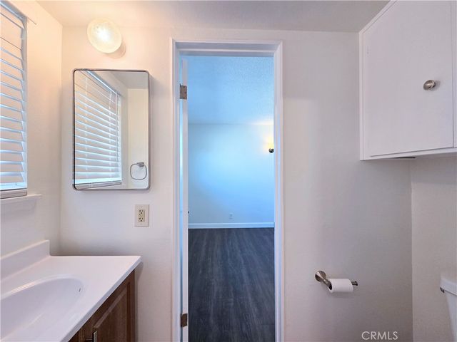 5611 Orange Ave, Cypress, CA 90630