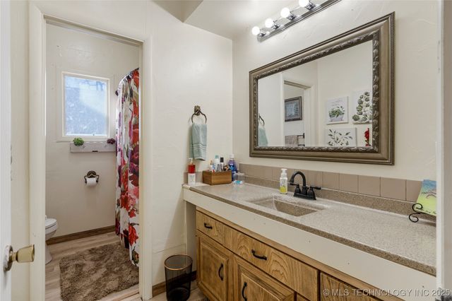 505 N Cimarron Avenue, Drumright, OK 74030