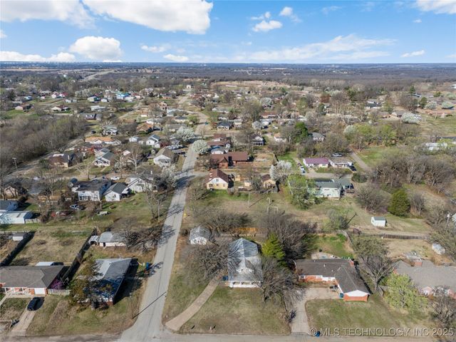 505 N Cimarron Avenue, Drumright, OK 74030