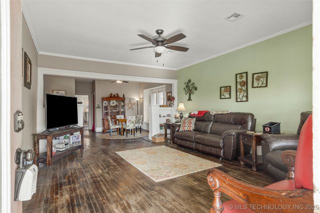 505 N Cimarron Avenue, Drumright, OK 74030