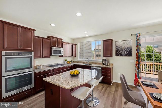 12 LAMPLIGHTER LN, Stafford, VA 22554