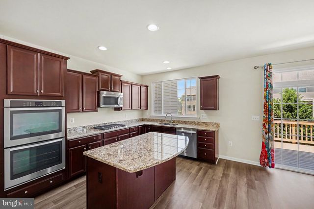 12 LAMPLIGHTER LN, Stafford, VA 22554
